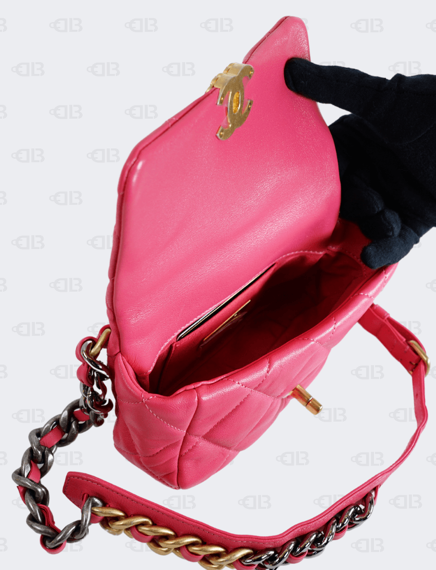 Chanel Quilted Coral CC 19 Chain Waist Bag