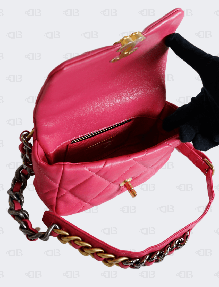 Chanel Quilted Coral CC 19 Chain Waist Bag
