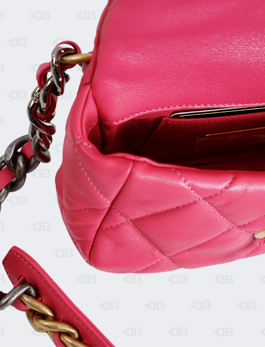 Chanel Quilted Coral CC 19 Chain Waist Bag