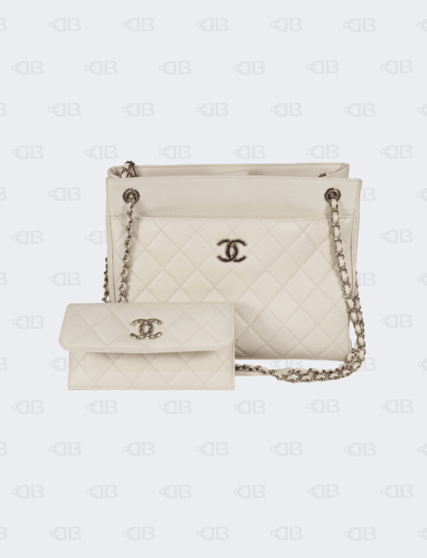 Chanel Caviar Medium White Front Pocket with Extra Wallet