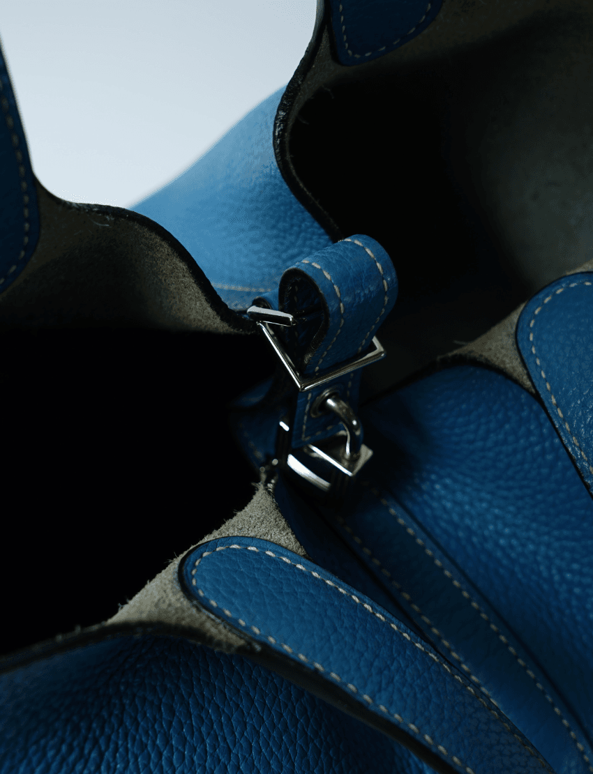 Hermes Taurillion Clemence Picotin Lock 18 PM Blue Jean