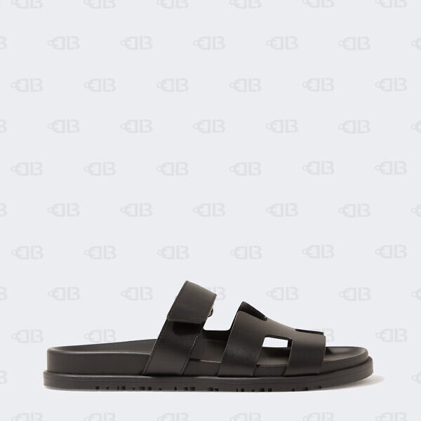 Hermès Black Leather Chypre Flat Sandals