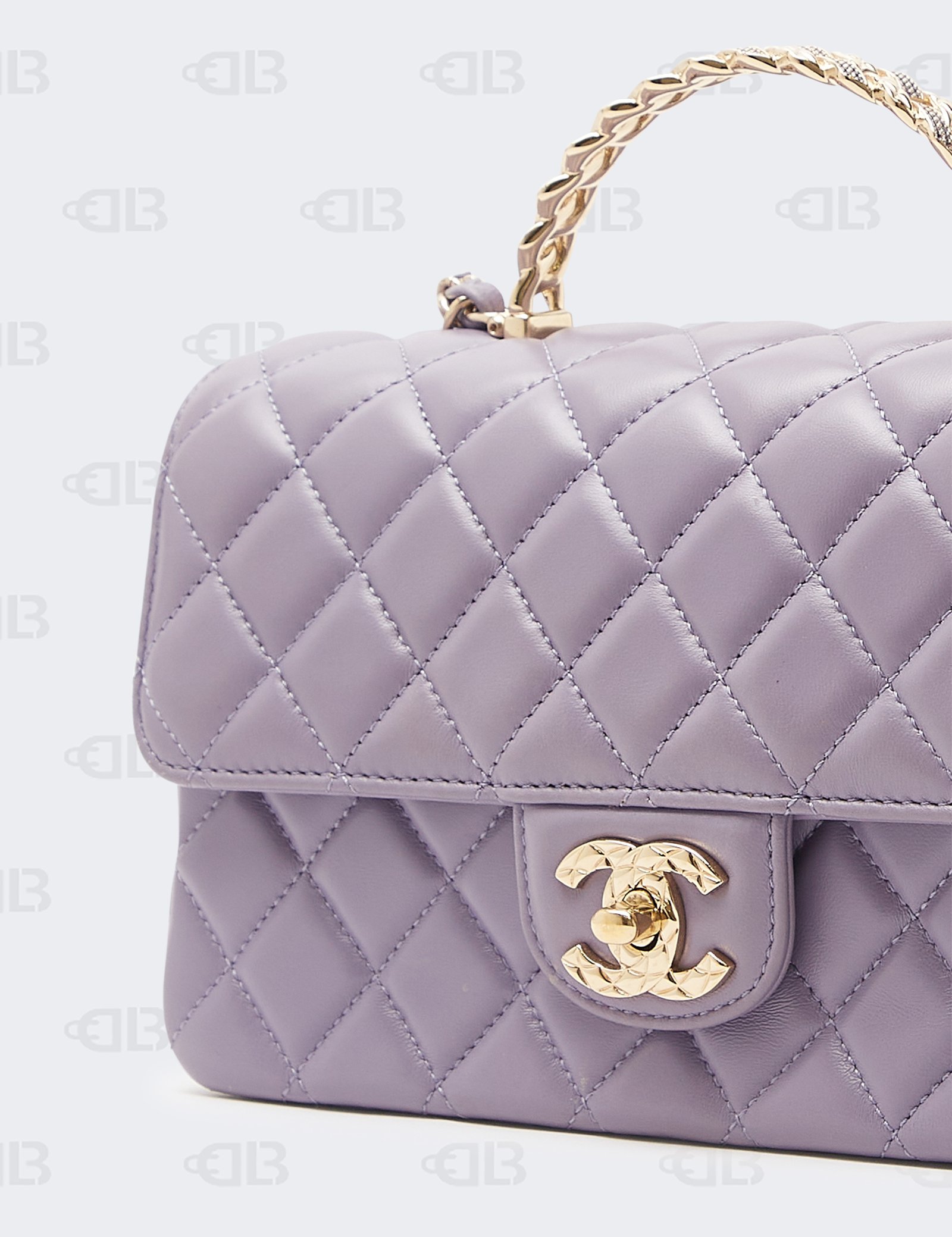 ChanelTimeless_Classique leather crossbody bag