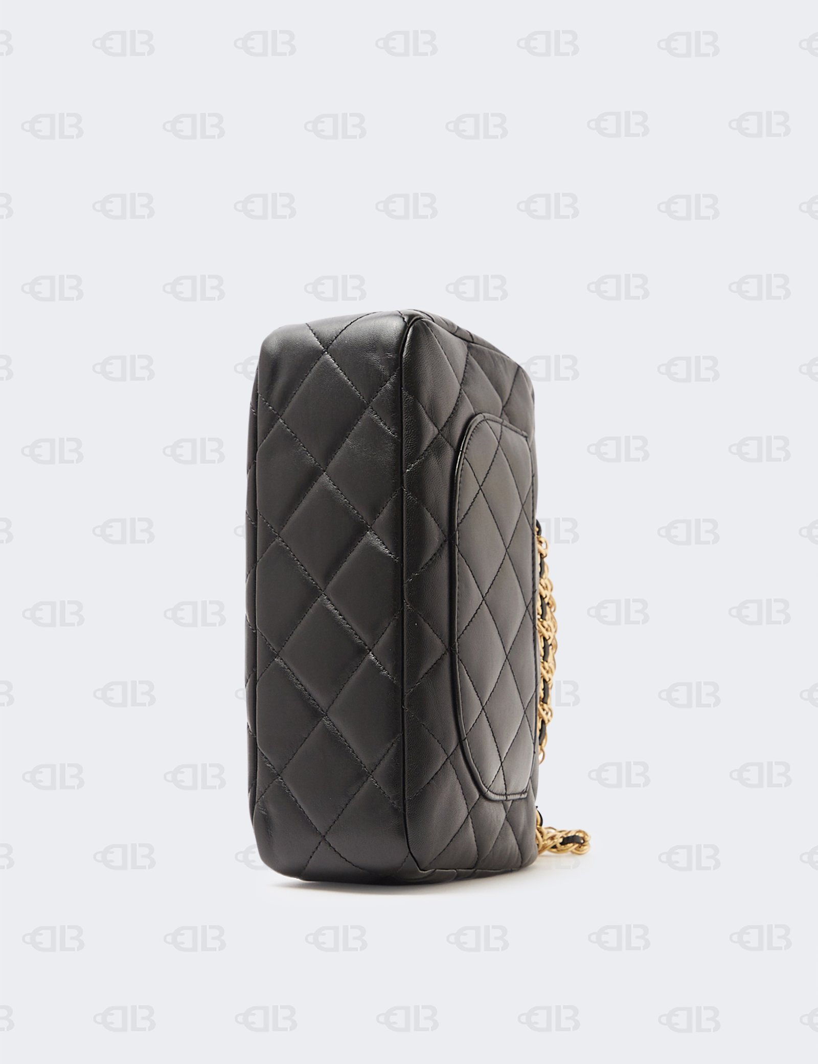 Chanel Lambskin Quilted Twisted Link Top Handla Flap Black
