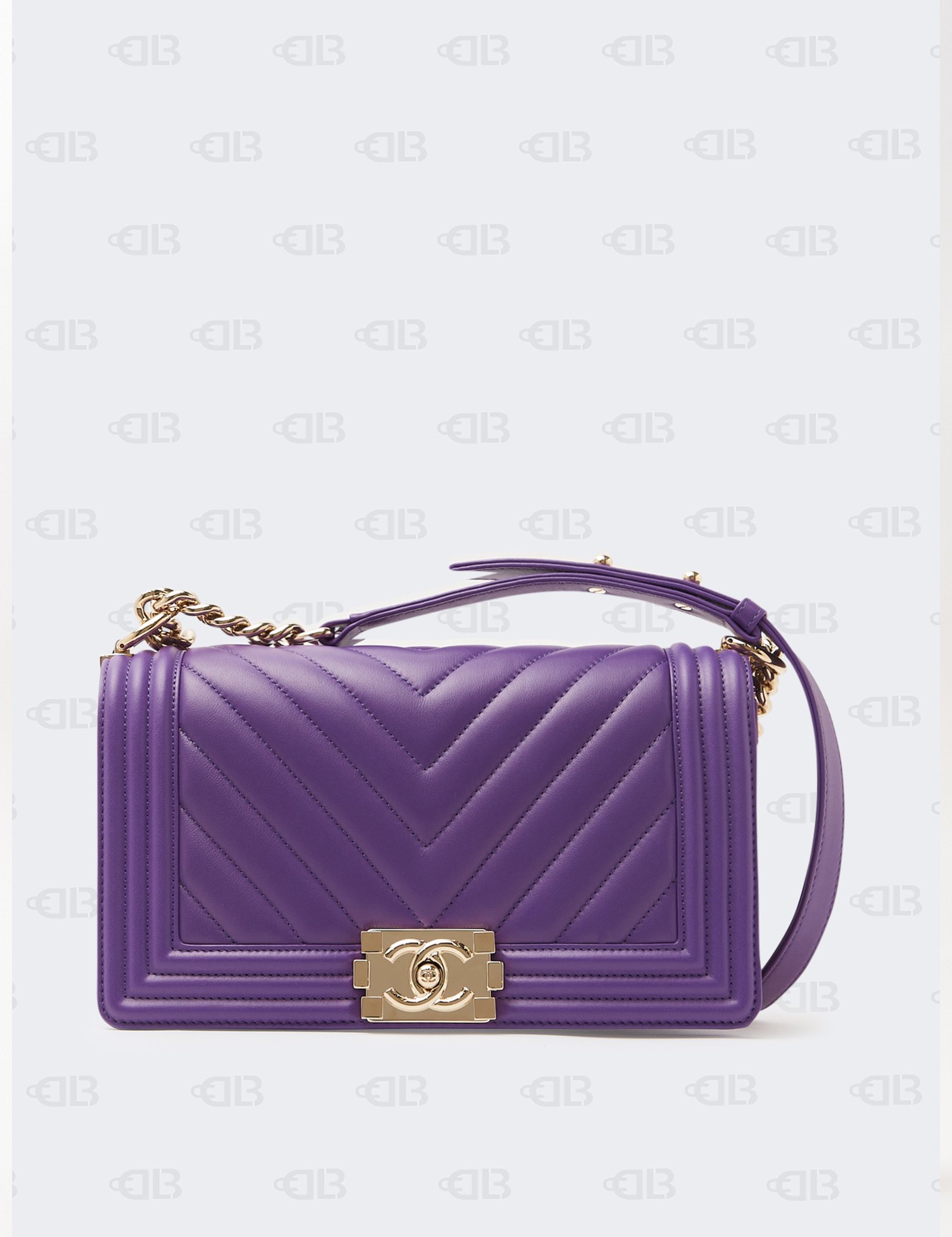 CHANEL Caviar Chevron Quilted Small Boy Flap Purple