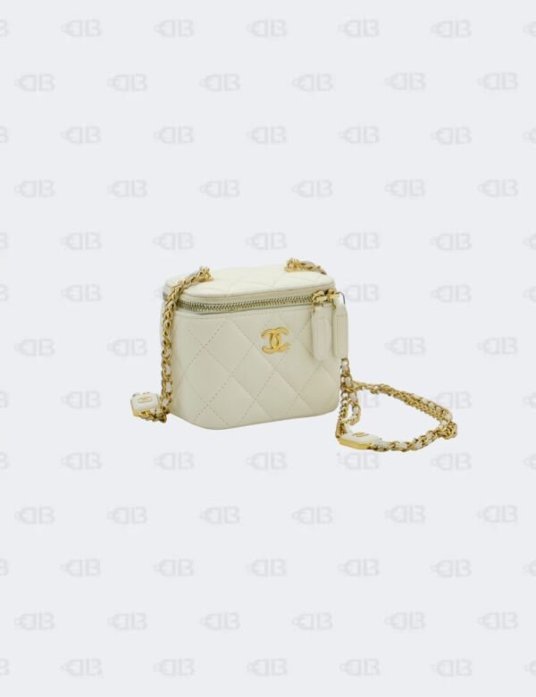 Chanel White Mini Vanity Case In Quilted Lambskin Leather With Cc Chain Bag