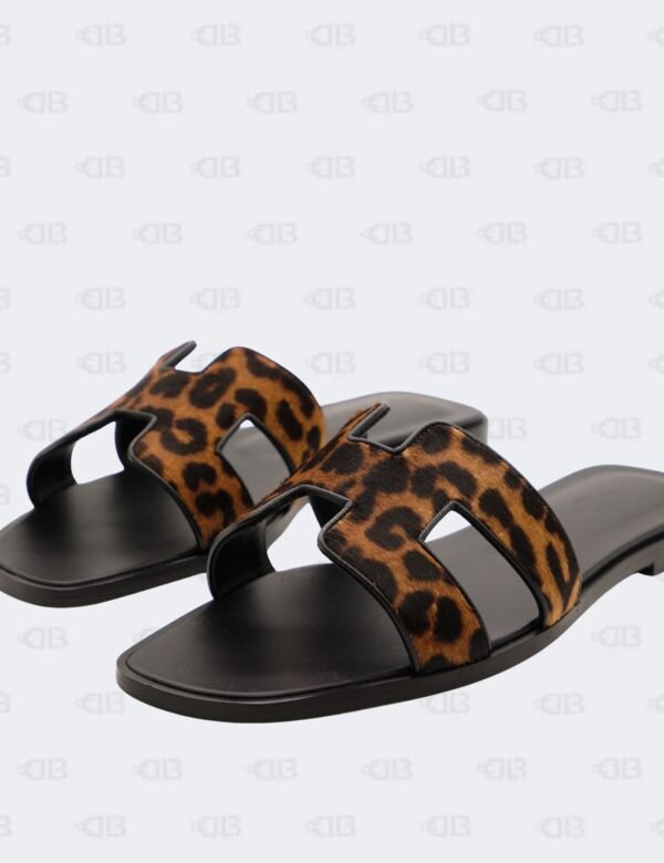 Hermes Oran Gold/Noir Lepard Printed in Moire Calfskin Flat Sandals Size 40