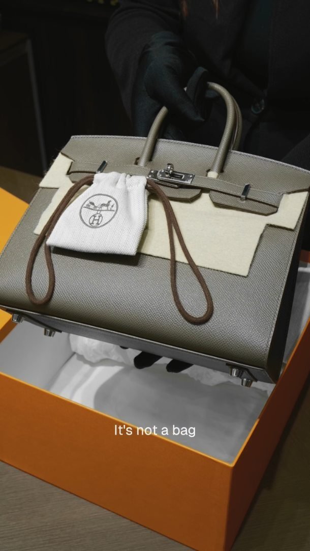 Instagram post from dladyboss_luxury_boutique. This post is in position 1.